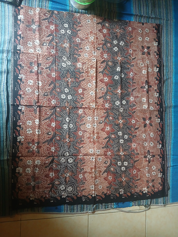 Motif Batik Garis Campur