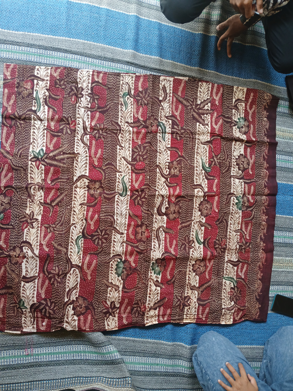 Motif Batik Liris